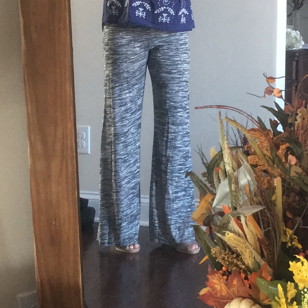 NWT ✨heather gray palazzo knit pant
